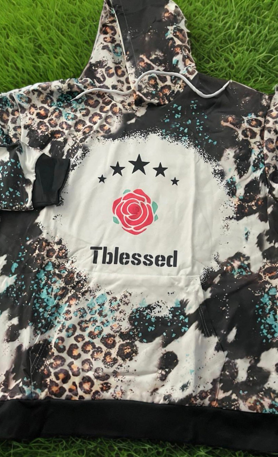 Unisex-Kapuzenpullover mit Animal-Cross-Print